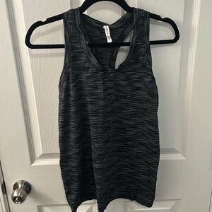 Athleta momentum Tank